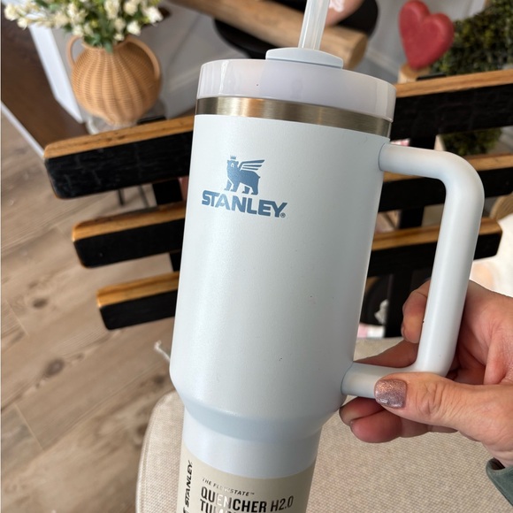 Stanley Navy and White Tumbler Duo - Set of 2 NWT - Picture 9 of 16